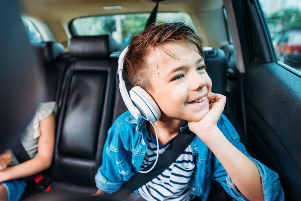 Cómo viajar en carro con niños